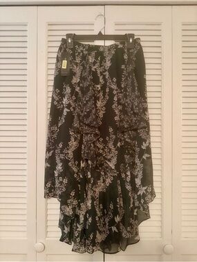 BCBGMaxAzria GreenFloral Asymmetrical Ruffle Skirt